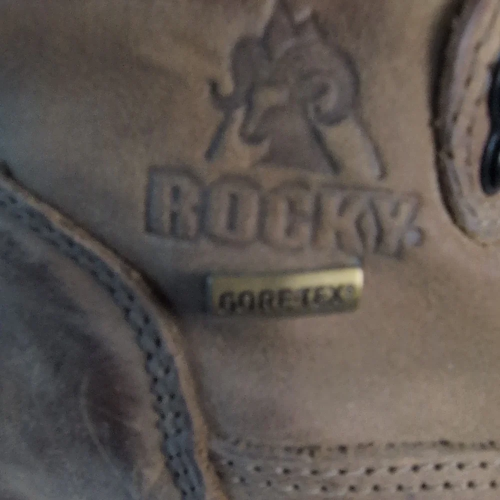 Rocky‎ Gore-Tex Waterproof Leather Hiking Work Boots Mens 10.5 med Vibram Style
